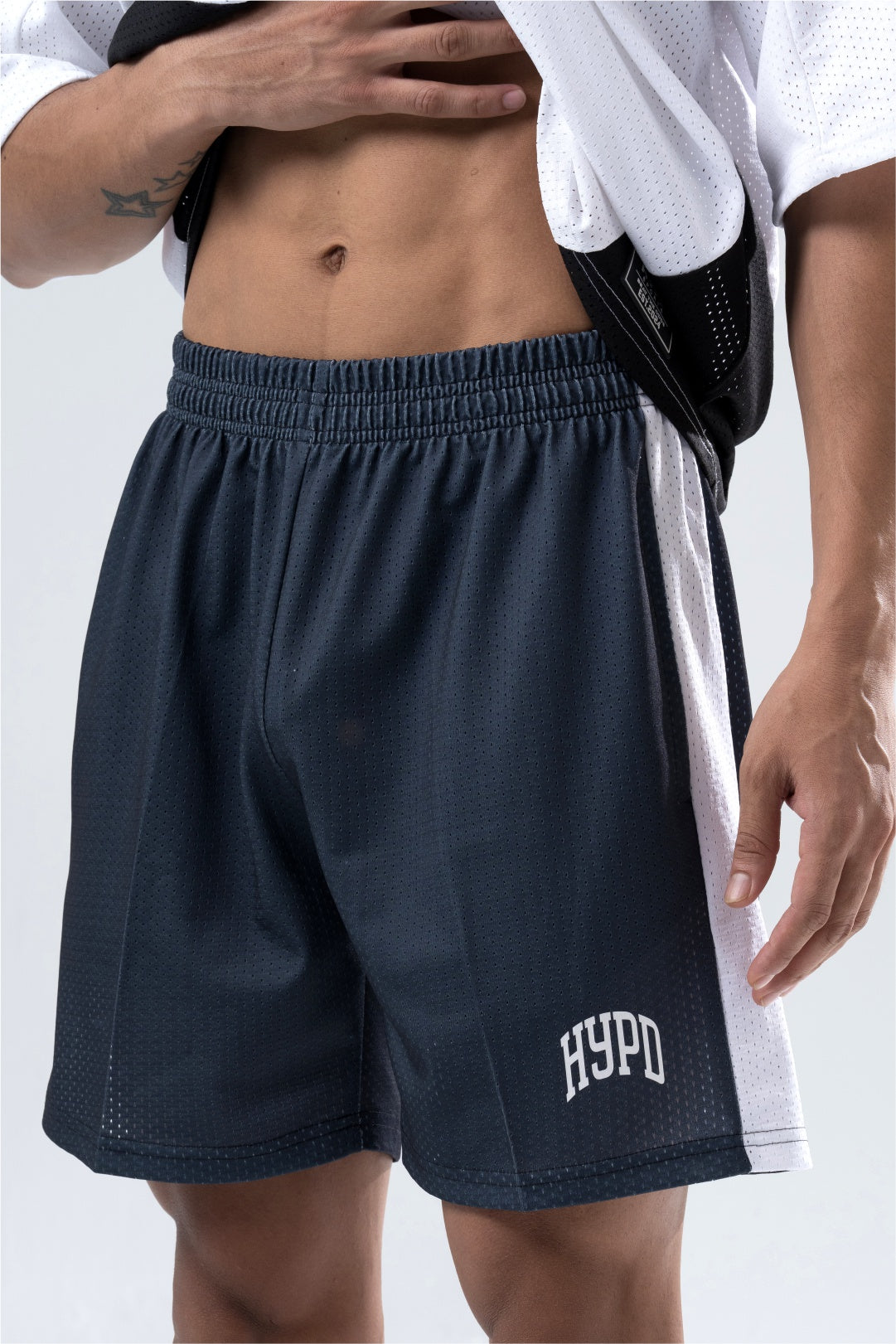white/black training club mesh shorts mens 