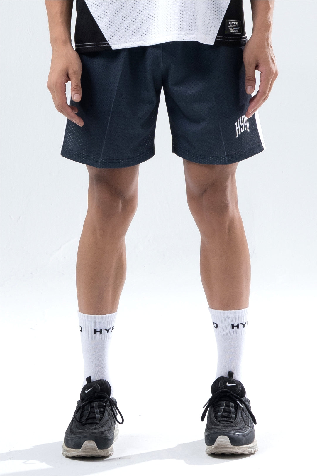 white/black training club mesh shorts mens 