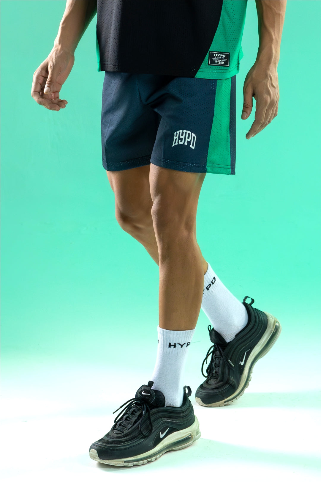 black/green training club mesh shorts mens 